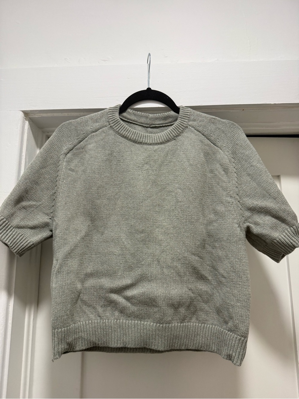 Abercrombie Women’s Sweater, Size Small